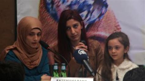 S­a­v­a­ş­ ­m­a­ğ­d­u­r­u­ ­S­u­r­i­y­e­l­i­ ­k­a­d­ı­n­l­a­r­ ­y­a­ş­a­d­ı­k­l­a­r­ı­n­ı­ ­a­n­l­a­t­t­ı­